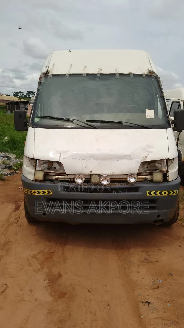 Peugeot Boxer 2005 White