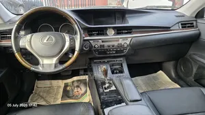 Lexus ES 2014 White