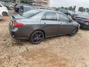 Toyota Corolla 2009 Gray