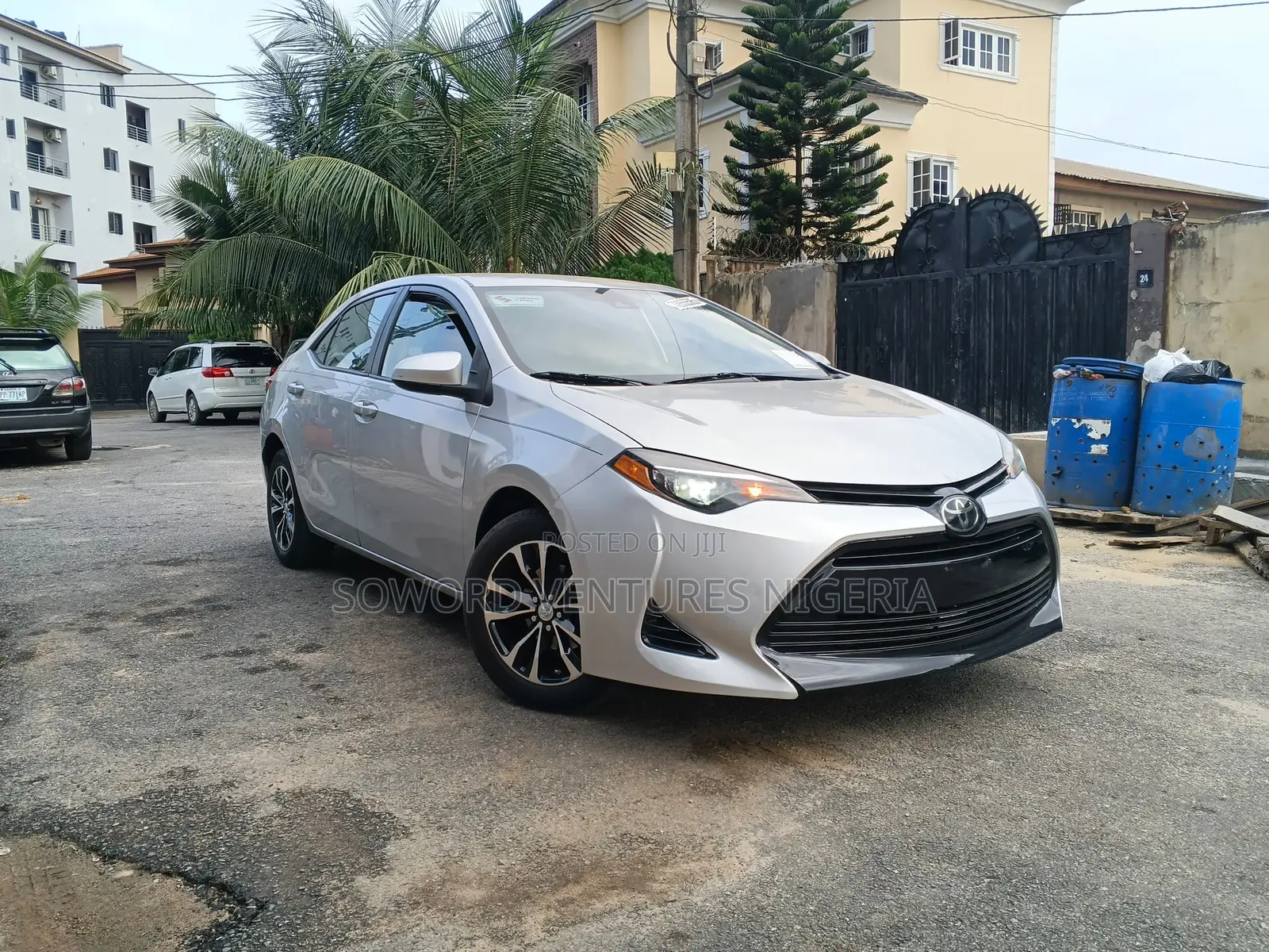 Toyota Corolla 2018 Silver