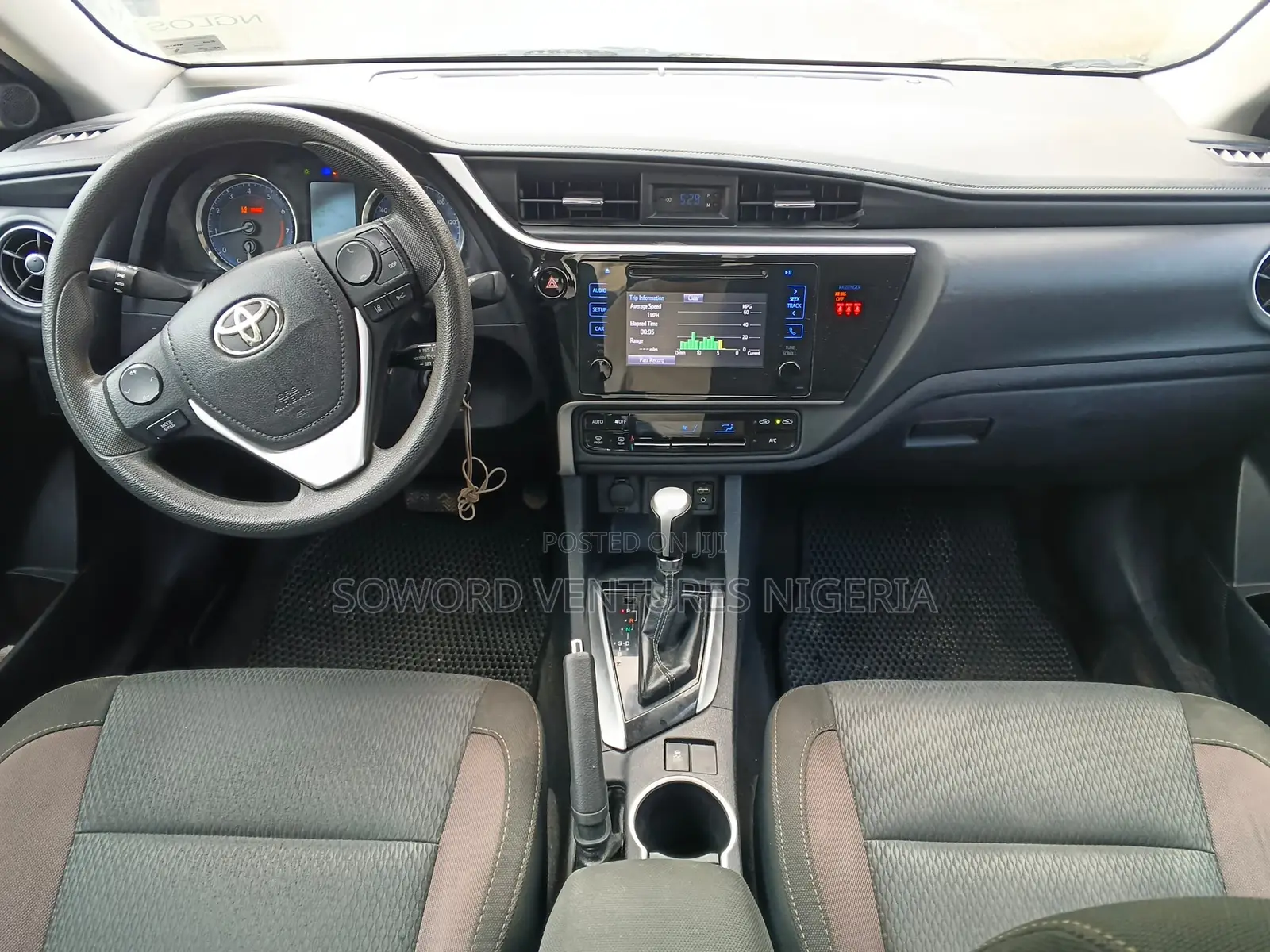 Toyota Corolla 2018 Silver