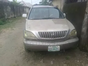 Lexus RX 2002 Gold