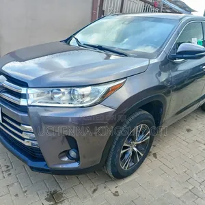 Toyota Highlander 2018 Gray
