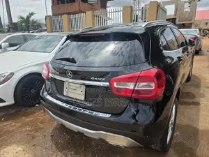 Mercedes-Benz GLA 250 2017 Black