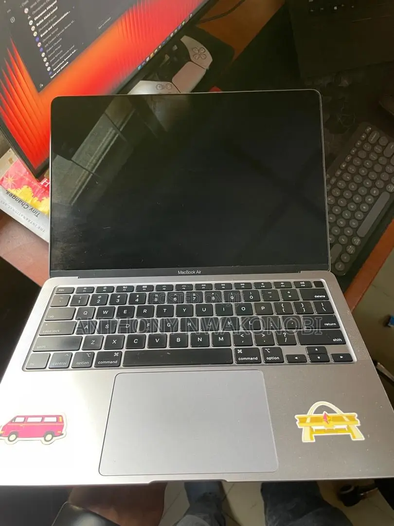 Laptop Apple MacBook Air 2020 8GB Intel Core i5 HDD 512GB