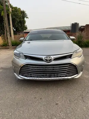 Toyota Avalon XLE 4dr Sedan (3.5L 6cyl 6A) 2015 Silver