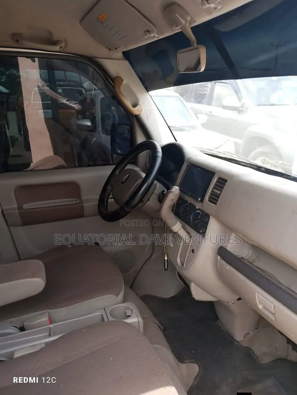 Suzuki APV Minibus 2010 White