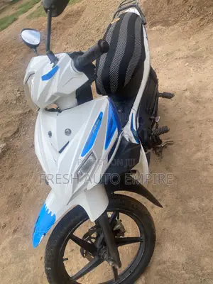 TVS Neo NX 2023 White