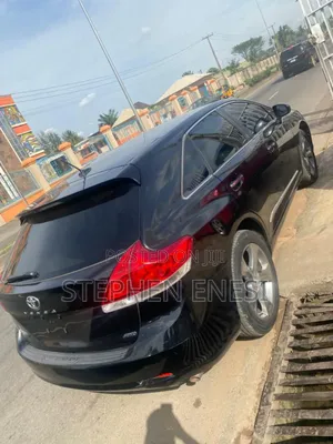 Toyota Venza XLE 2011 Black