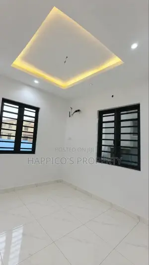 Mini Flat in Yaba for rent