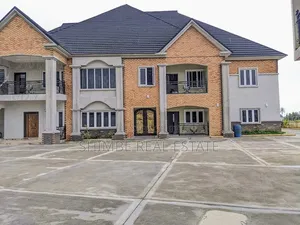 3bdrm Block of Flats in Shelter Afrique, Uyo for rent