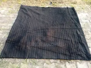 Premium Thick 2m × 2m Black Shag Area Rug (192 × 192 Cm)