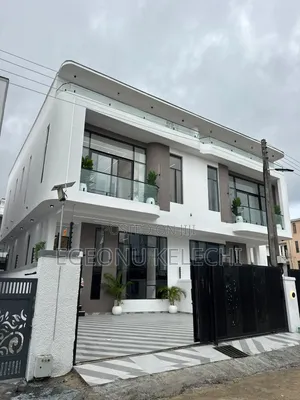 4bdrm Duplex in Ikota for sale