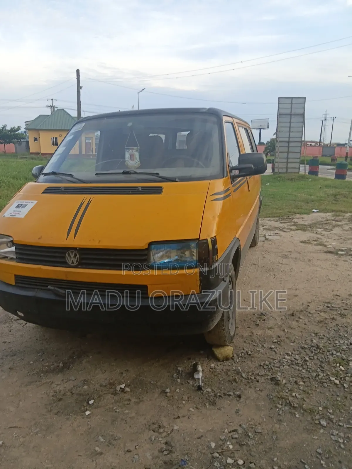Volkswagen Transporter 2005 Yellow