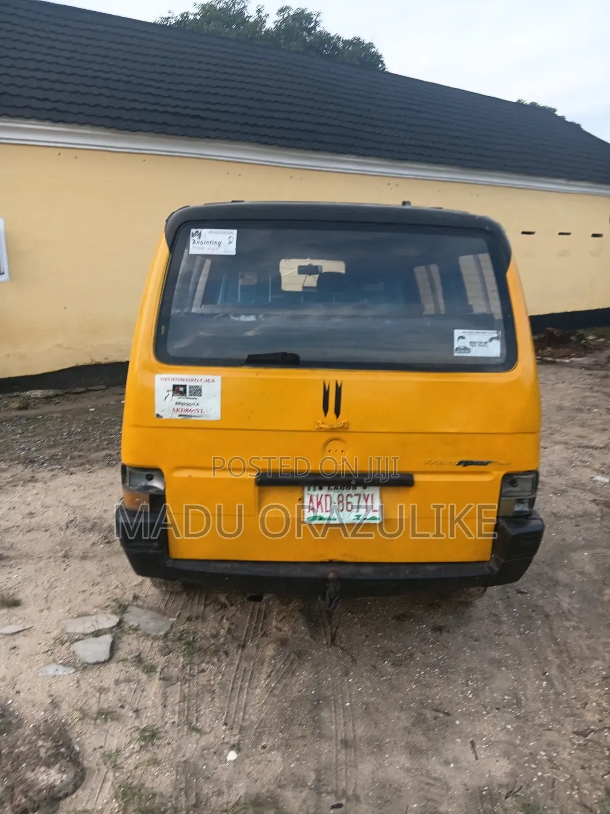 Volkswagen Transporter 2005 Yellow