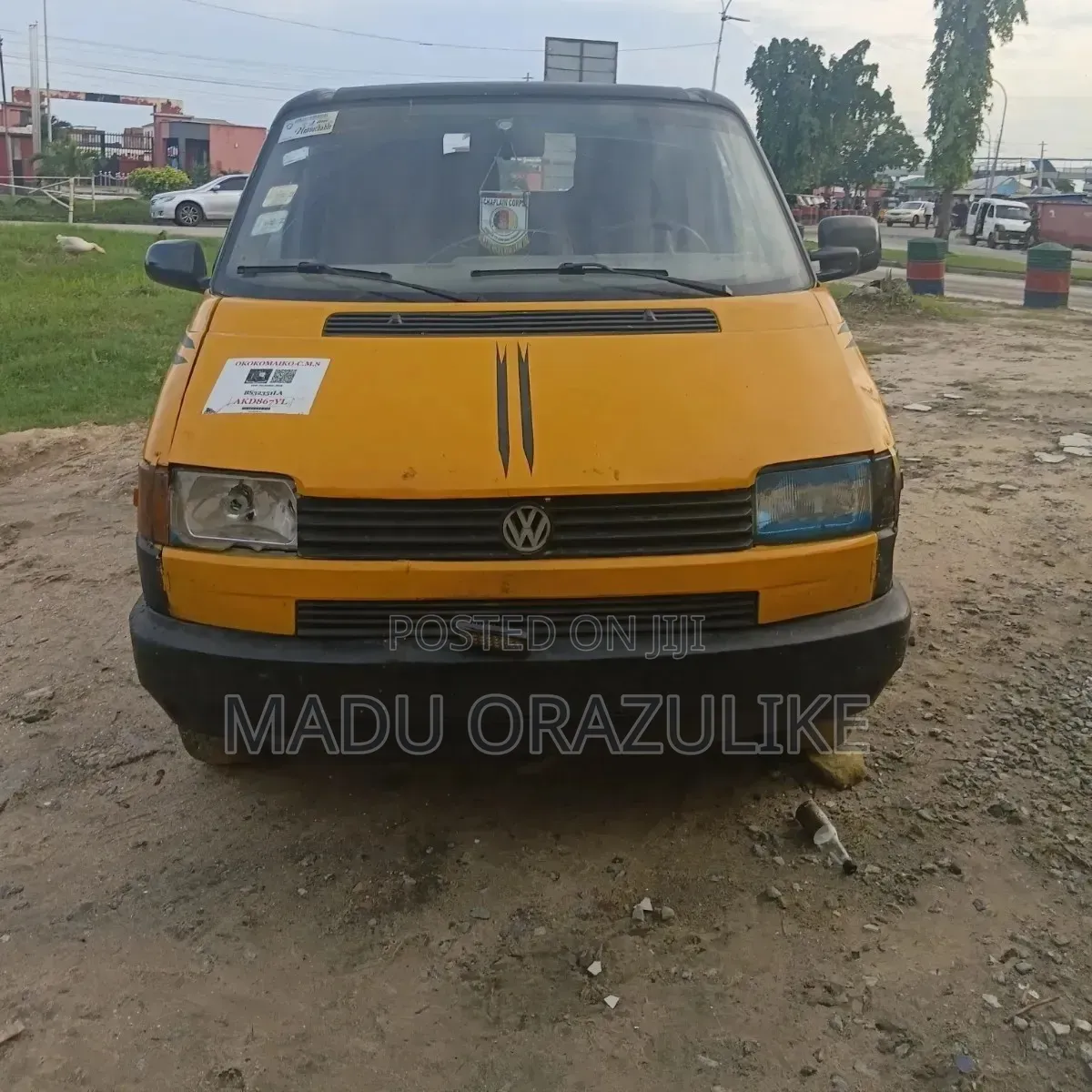 Volkswagen Transporter 2005 Yellow