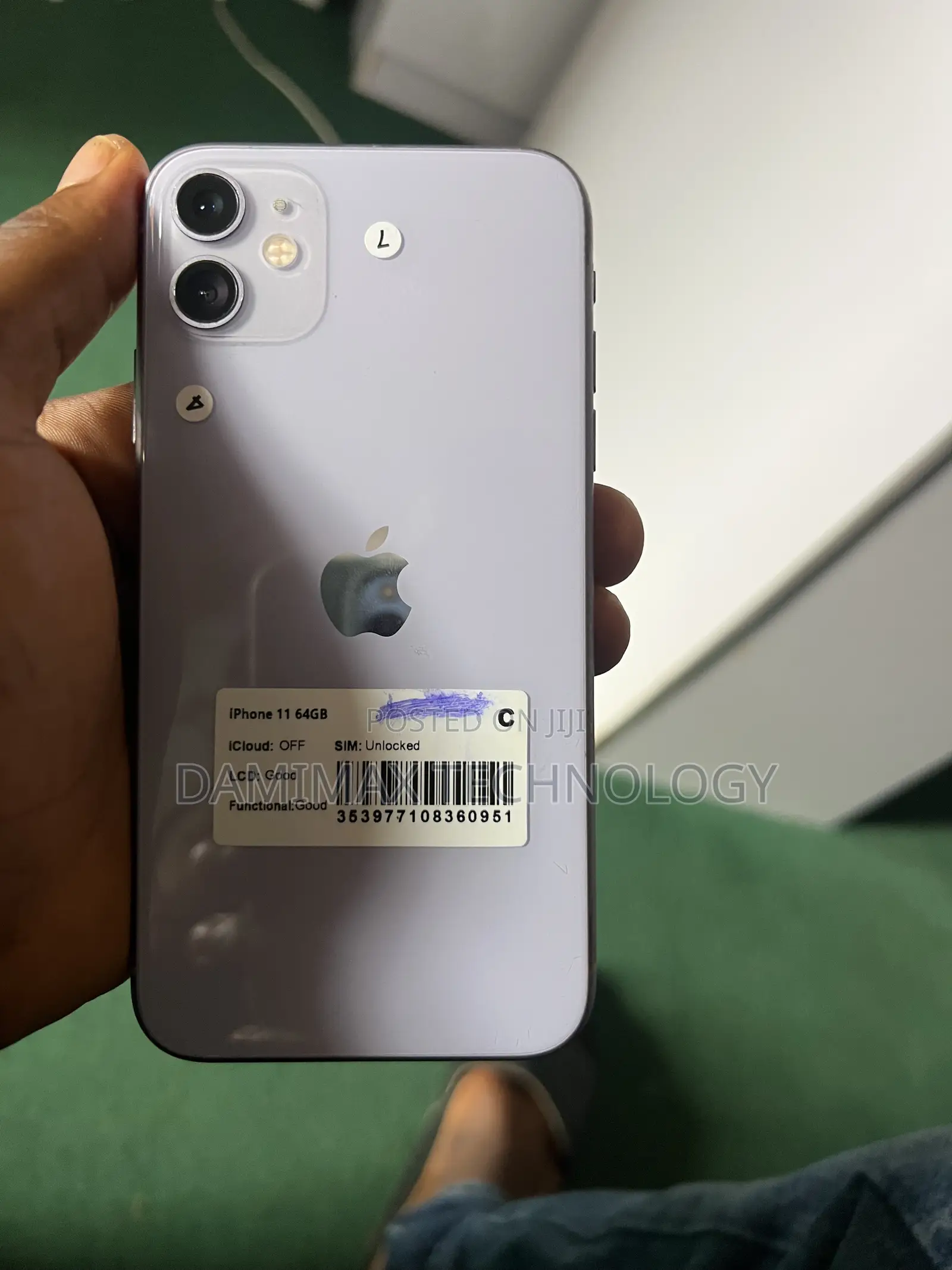 Apple iPhone 11 64 GB Purple