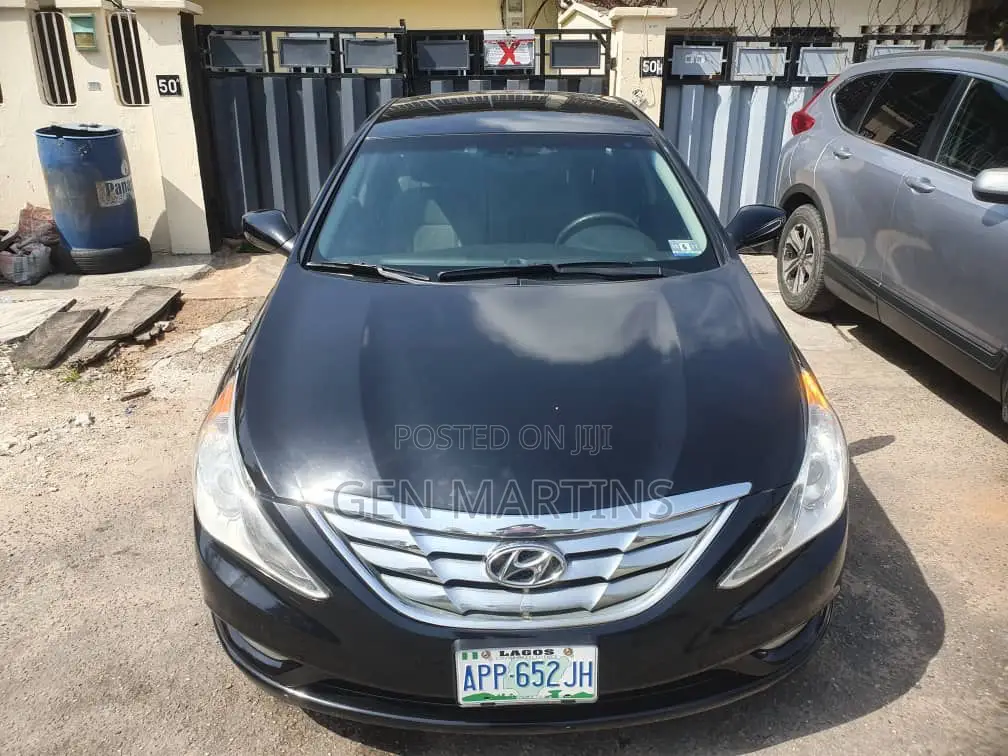Hyundai Sonata 2013 Black