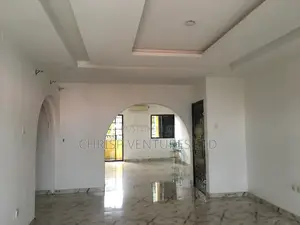 3bdrm Block of Flats in Ikeja Gra for rent