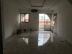 3bdrm Block of Flats in Ikeja Gra for rent