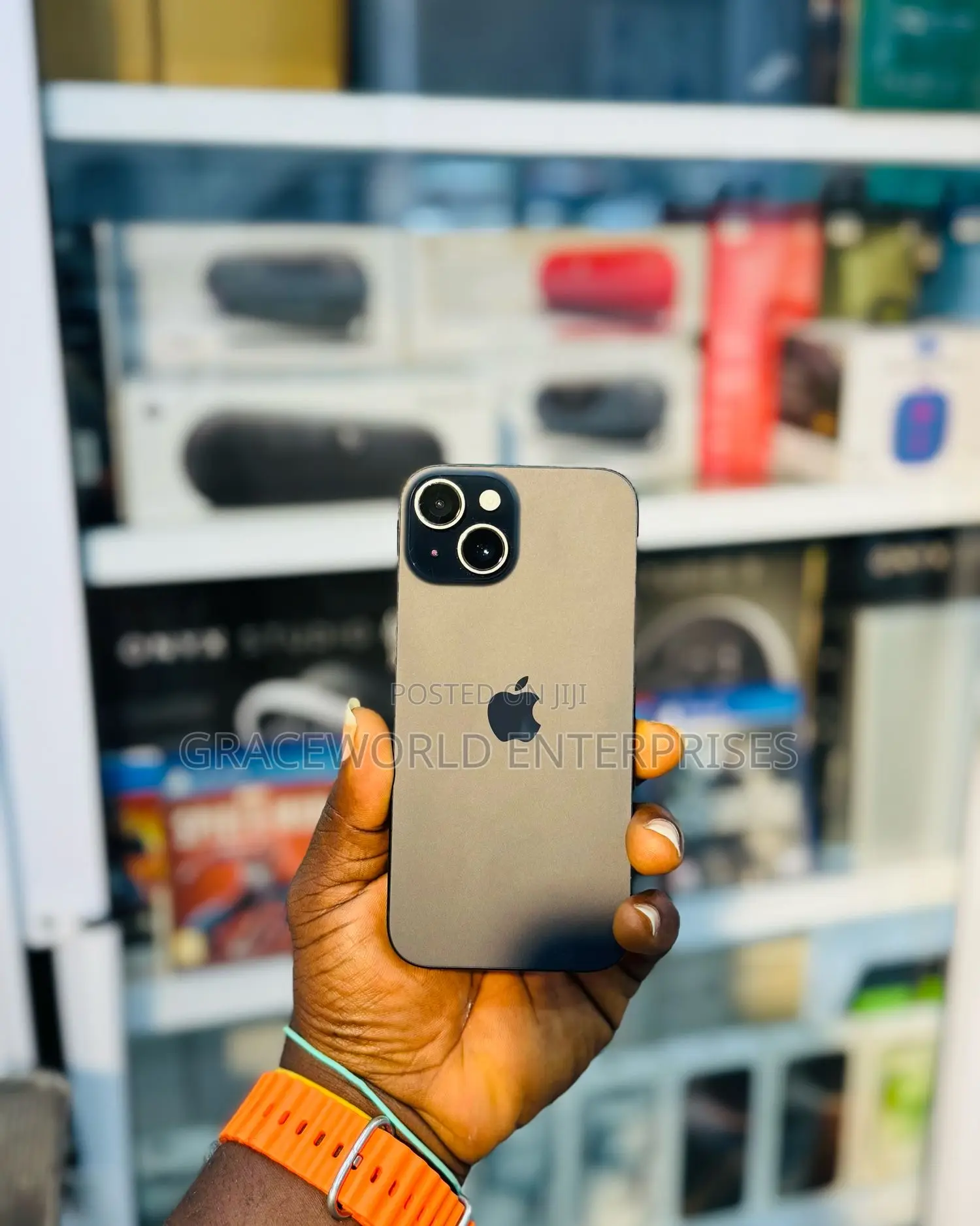 Apple iPhone 15 128 GB Gray