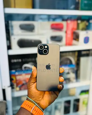Apple iPhone 15 128 GB Gray