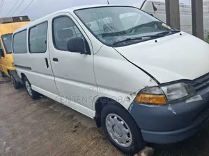 Toyota HiAce 2008 White
