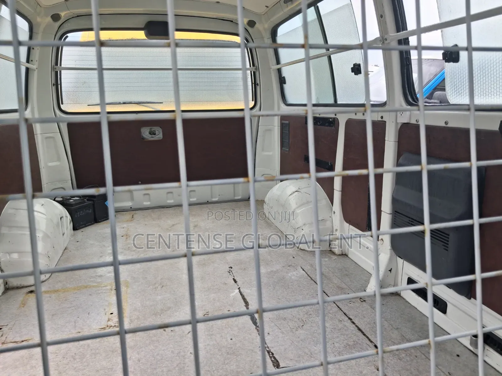 Toyota HiAce 2008 White