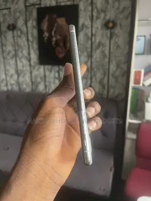 Apple iPhone XS Max 64 GB White