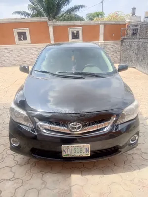 Toyota Corolla LE 4dr Sedan (1.8L 4cyl 4A) 2010 Black