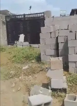 Land for Sale – Land With Fence Gate Borehole