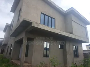4bdrm Duplex in Ilorin West for sale