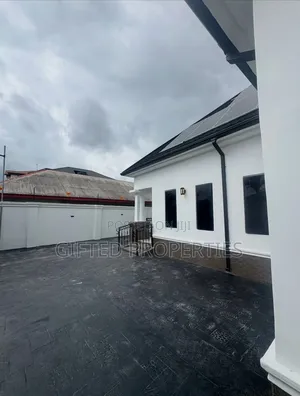 3bdrm Bungalow in Ada George, Port-Harcourt for sale