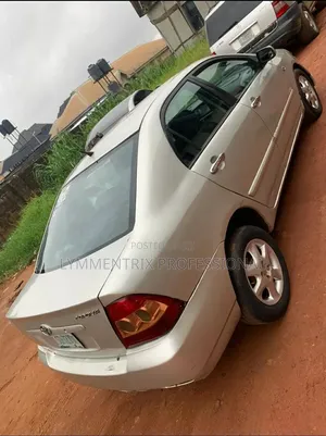 Toyota Corolla 2004 Silver