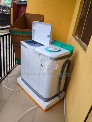 New-in Hisense 7.5kg Twin Tub Washing Machine