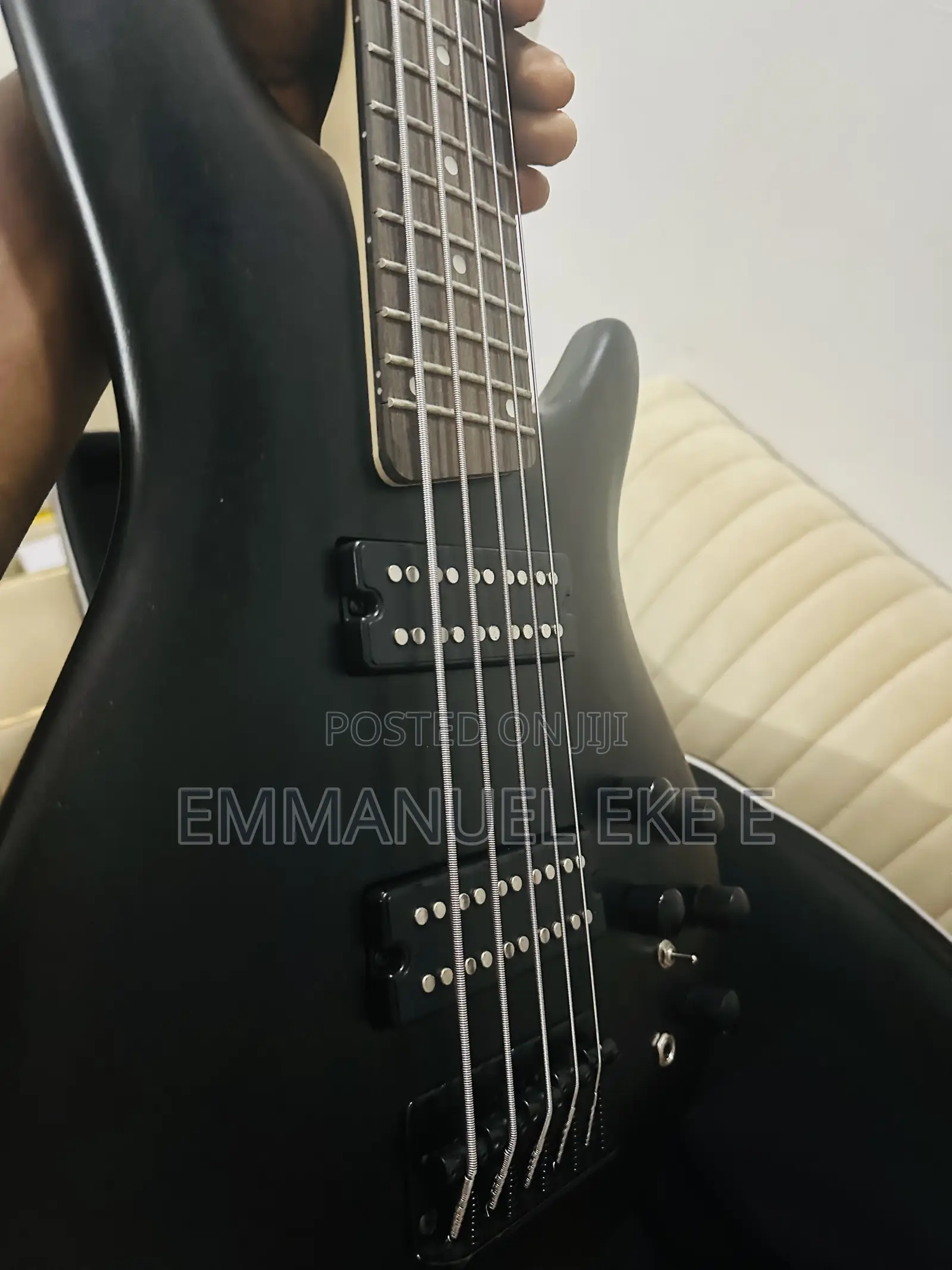 Ibanez 5-String Active Bass Guitar – Premium Sound + Preamp Switch