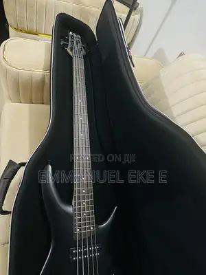 Ibanez 5-String Active Bass Guitar – Premium Sound + Preamp Switch