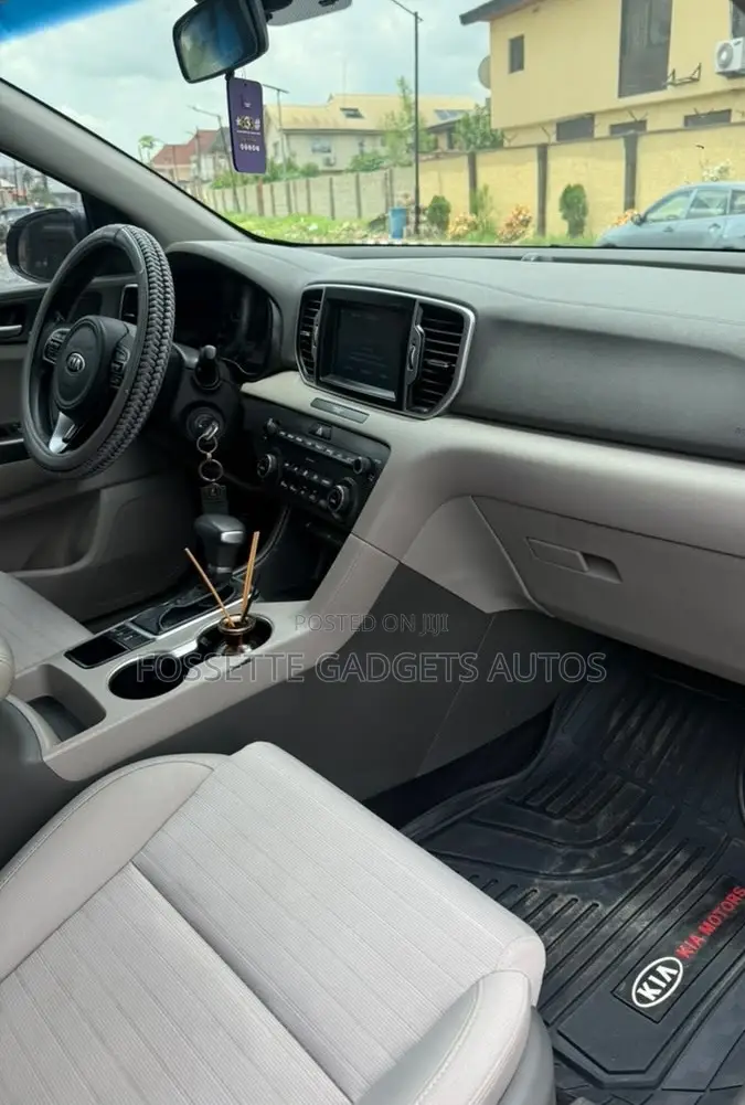 Kia Sportage 2018 Blue