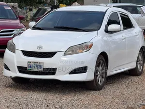 Toyota Matrix 2011 White