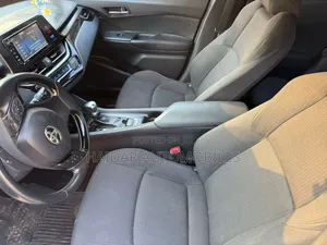 Toyota C-HR 2019 Silver