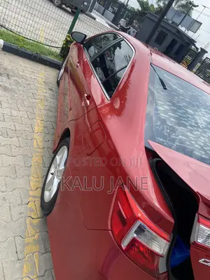 Toyota Camry 2012 Red