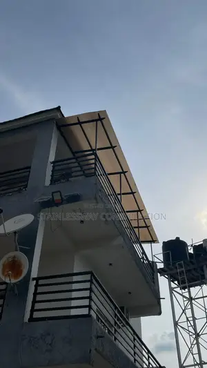 Pangola Cover