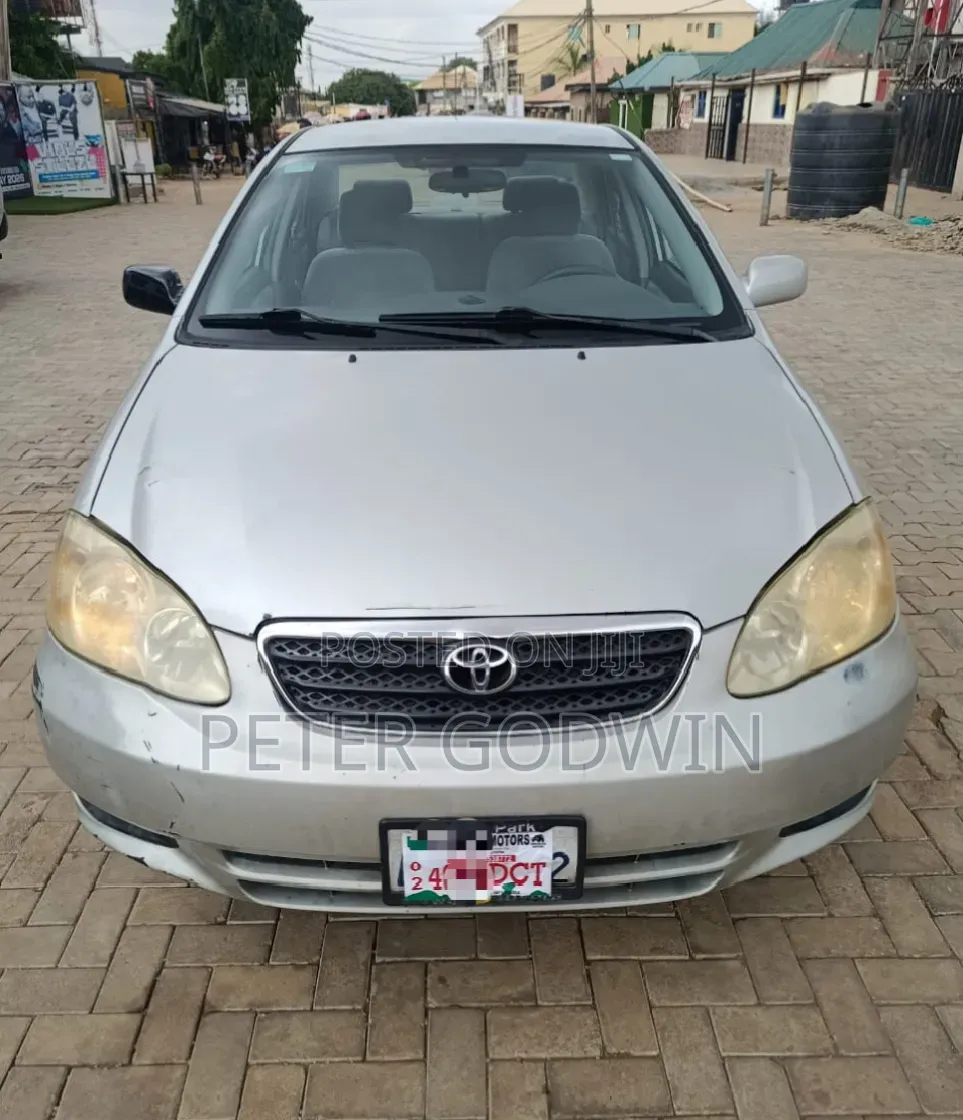 Toyota Corolla 2004 Silver