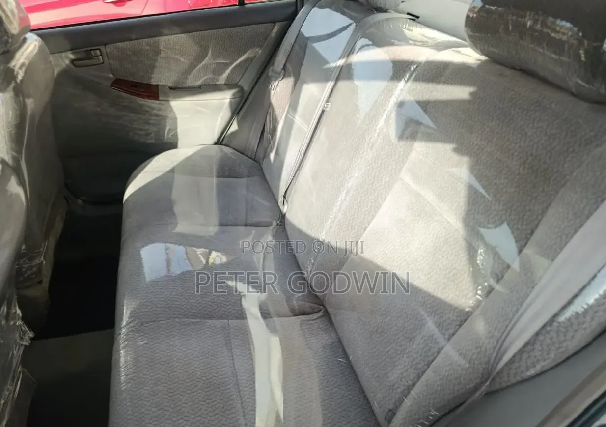 Toyota Corolla 2004 Silver