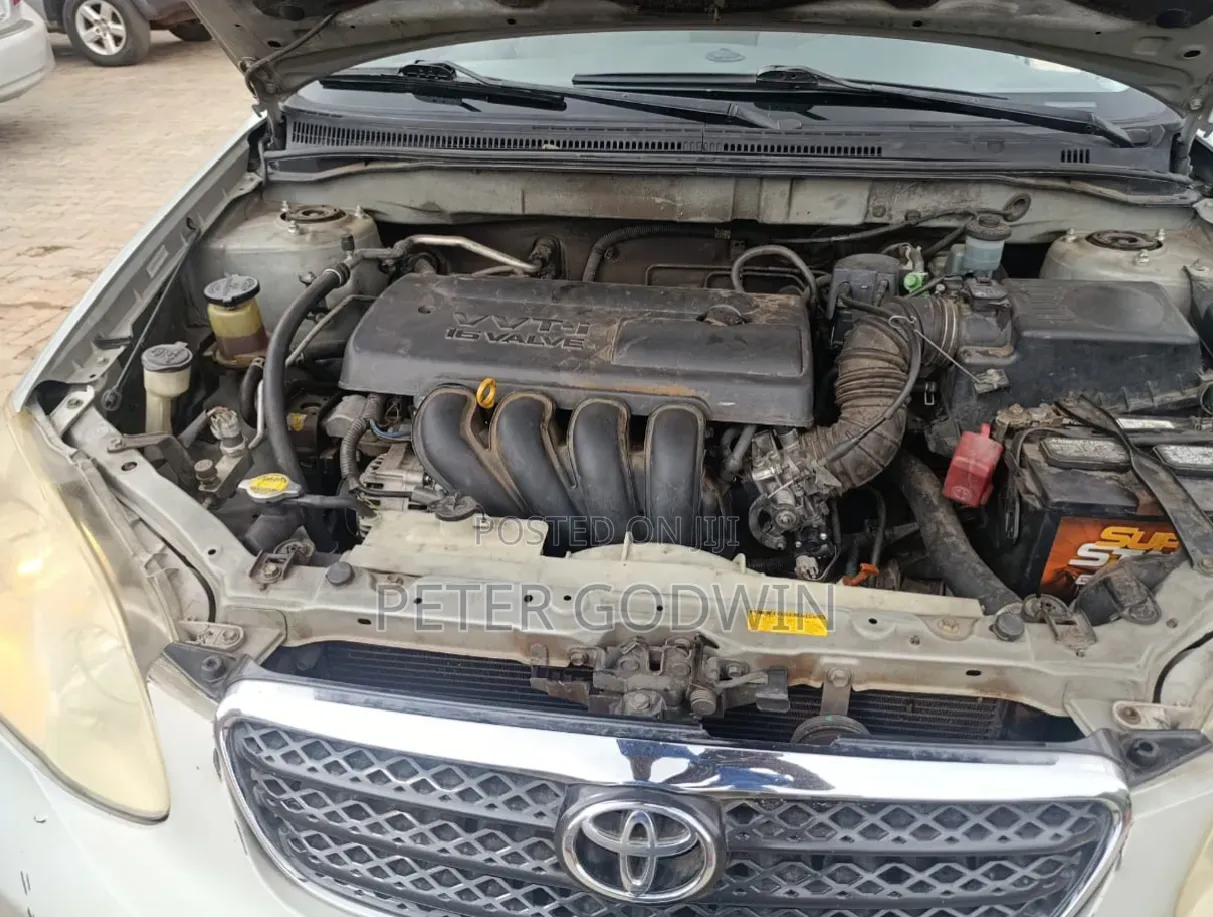 Toyota Corolla 2004 Silver