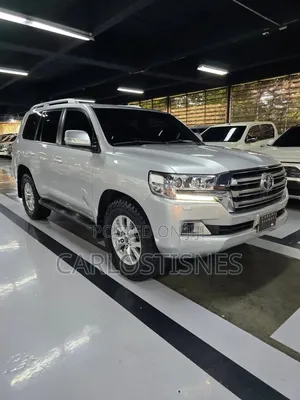 Toyota Land Cruiser 4.5 V8 VXR 2017 Silver