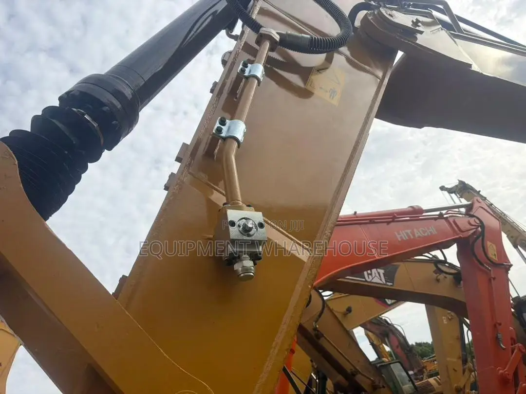 Caterpillar Excavator 330d