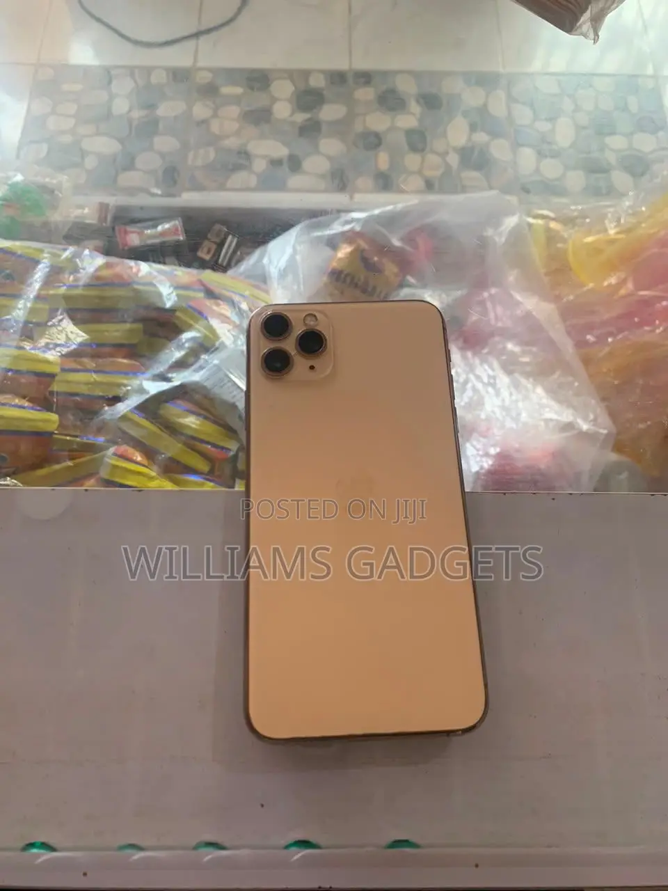 Apple iPhone 11 Pro Max 64 GB Gold