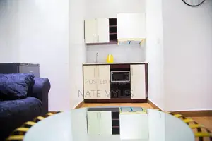 Serviced Apartment
