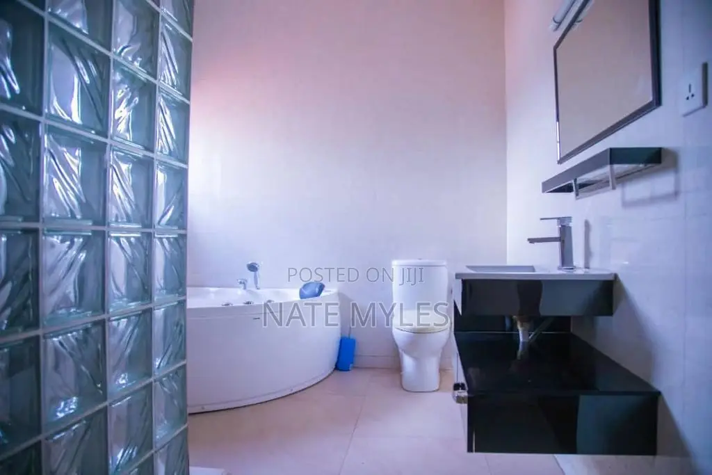 Serviced Apartment